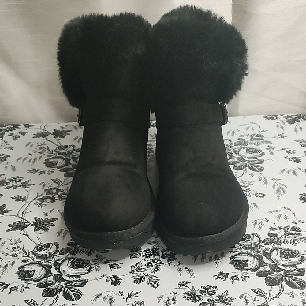 Black Winter‎ Rain Boots with Fur Trim